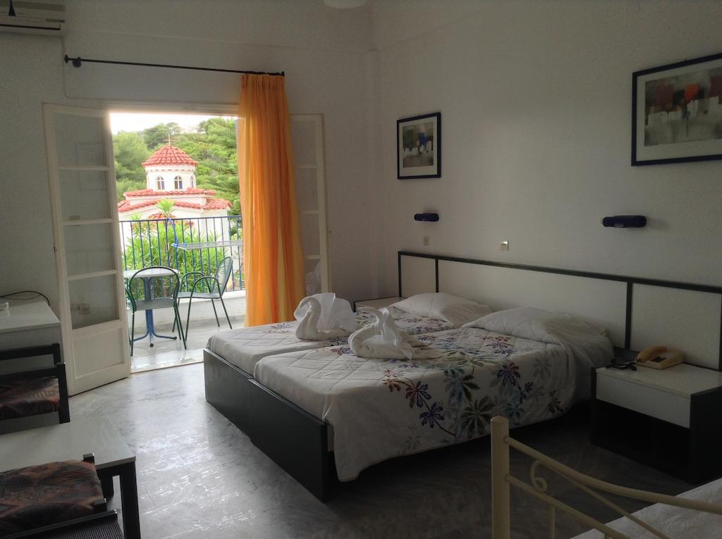 Musses Hotel Koukounaries Quarto foto